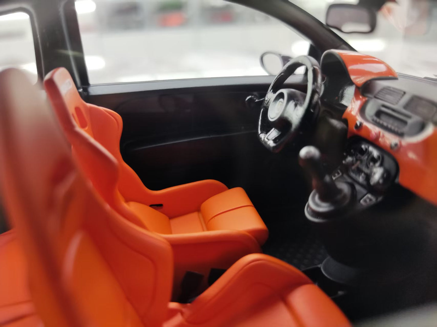 VIP 1/18 Abbas 595 Standard Red VIP183