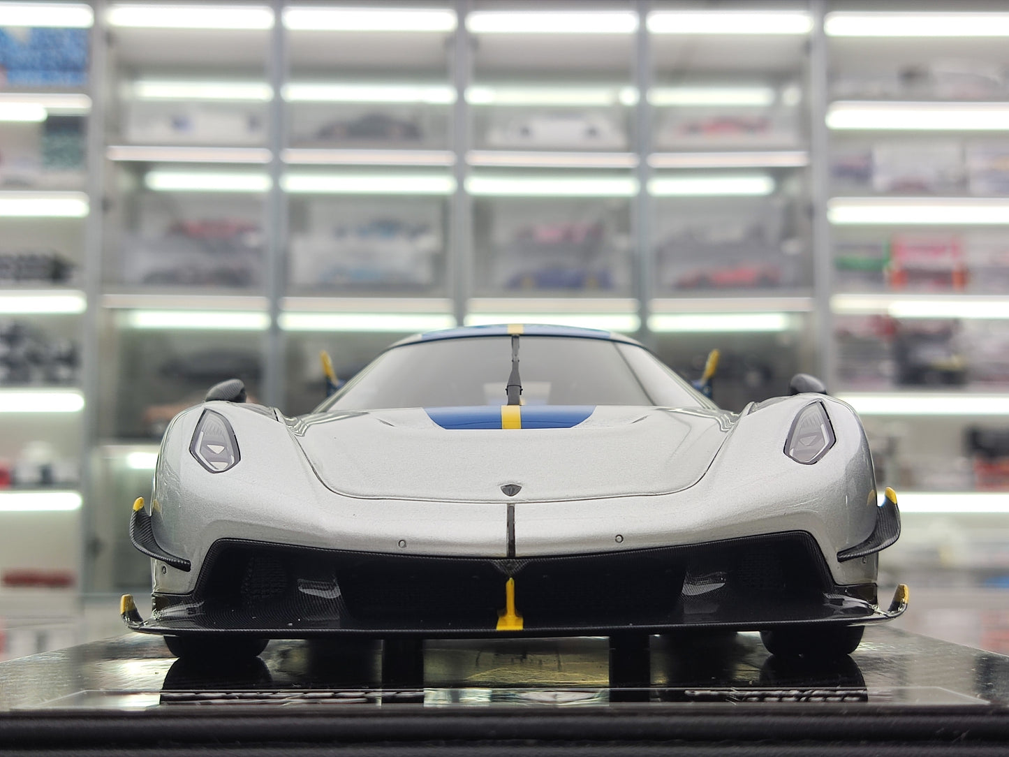 FRONTIART 1/18 Koenigsegg Jesko Attack Moon Silver FA112