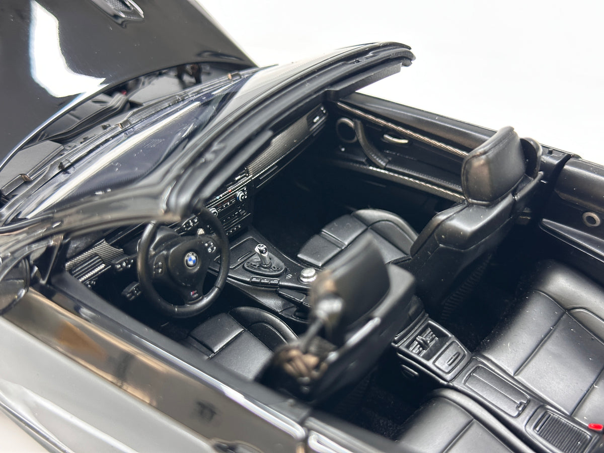 KYOSHO 1/18 BMW M3 Convertible (E93M) Black 08738BK