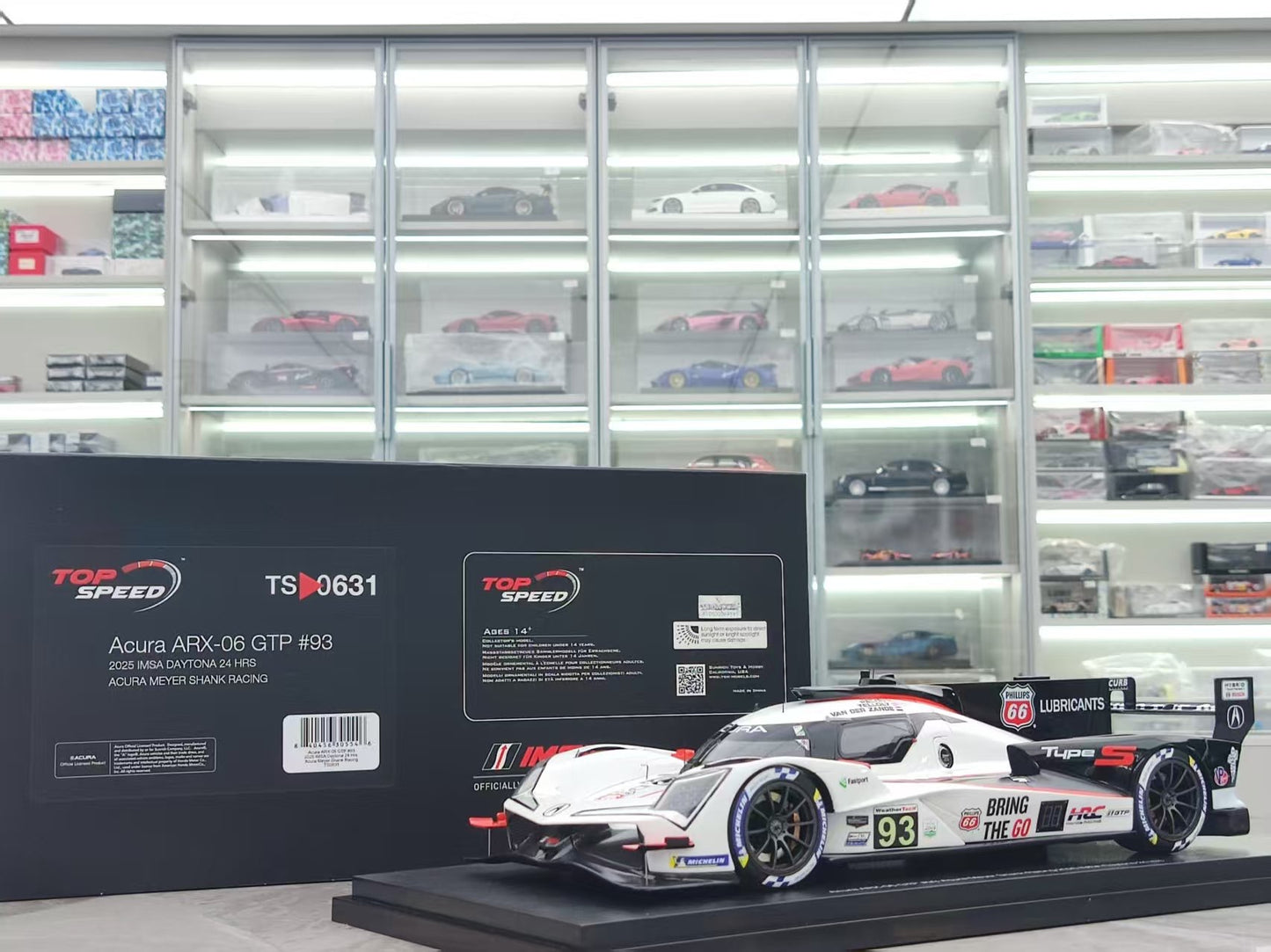 Topspeed 1/18 Acura ARX-06 GTP #93 Acura Meyer Shank Racing White Livery TS0631