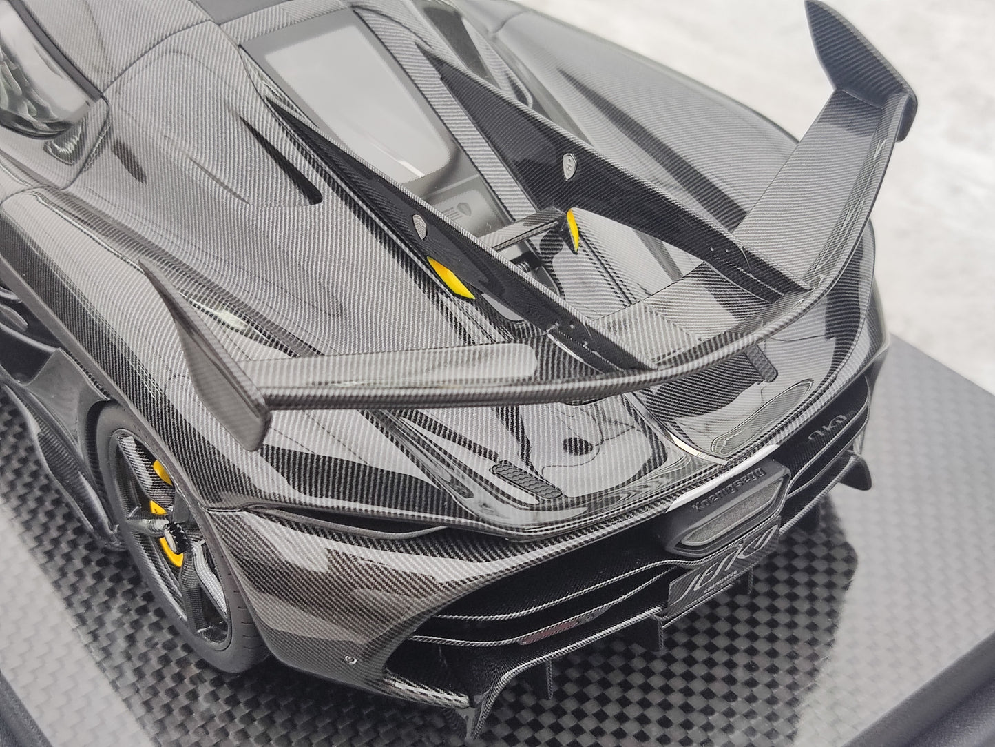 FRONTIART 1/18 Koenigsegg JESKO Bare Carbon FA173