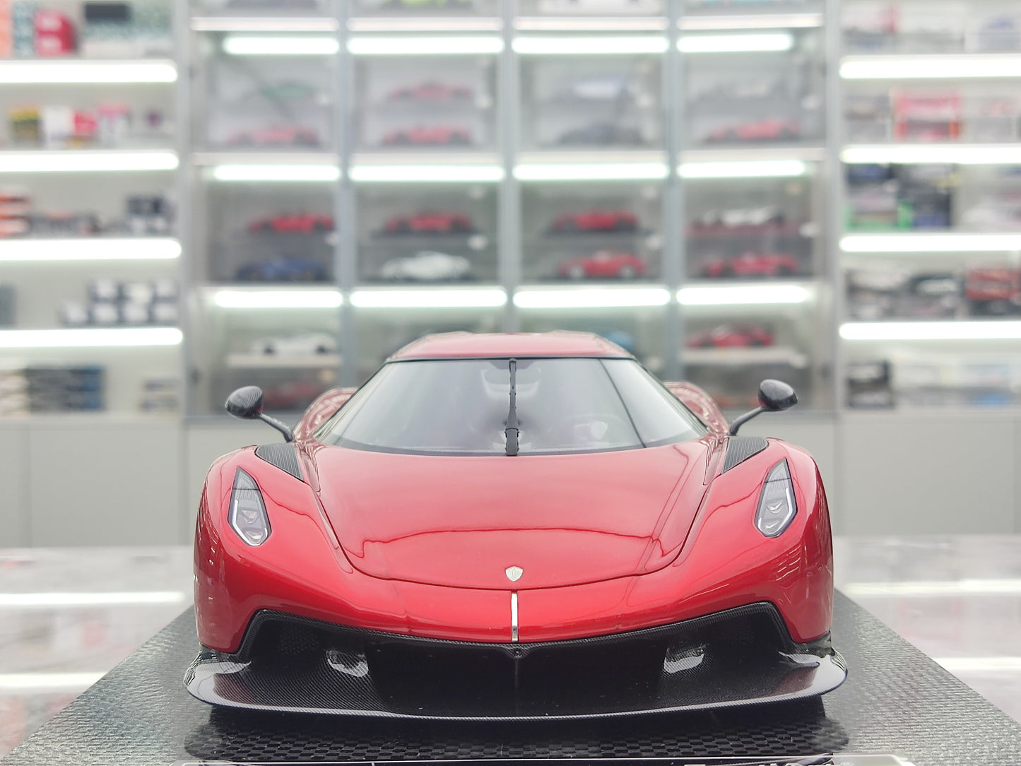 FRONTIART 1/18 Koenigsegg Jesko Absolut Apple Red Limited Edition Collectible Model Car FA160