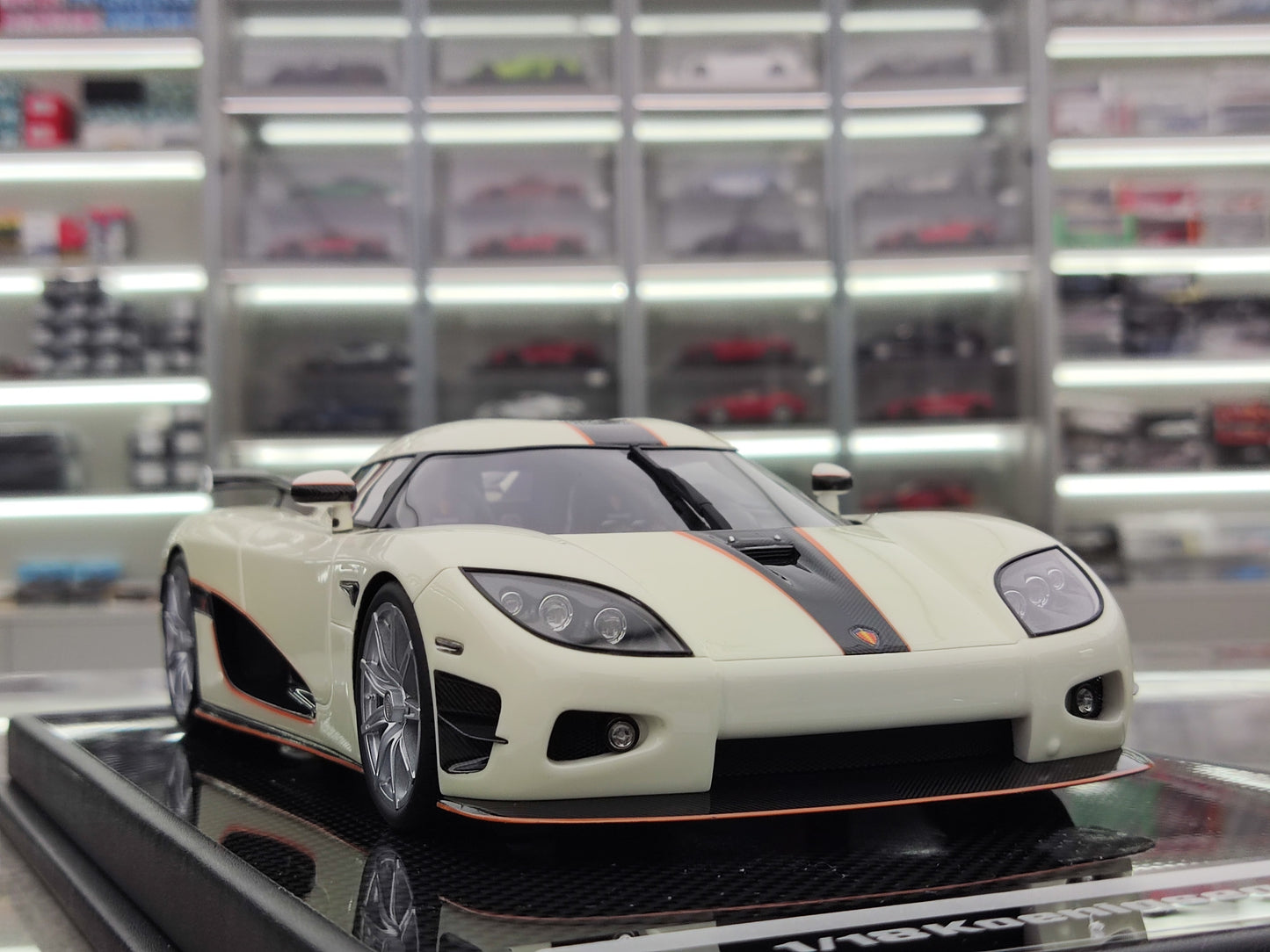 VMB 1/18 Koenigsegg CCX Luminous Resin Car Model JS-VMB007