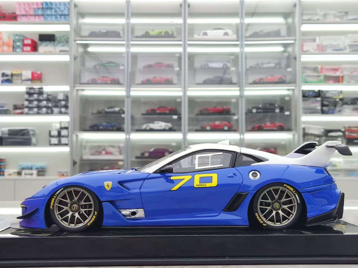 CE 1/18 Ferrari 599 XX EVO #70 Blue Model Car JS-CE021