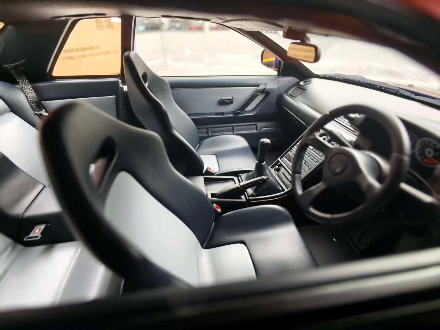 MOTORHELIX 1/18 Nissan Skyline GT-R (R32) Customized Version Chromatic Purple MH333