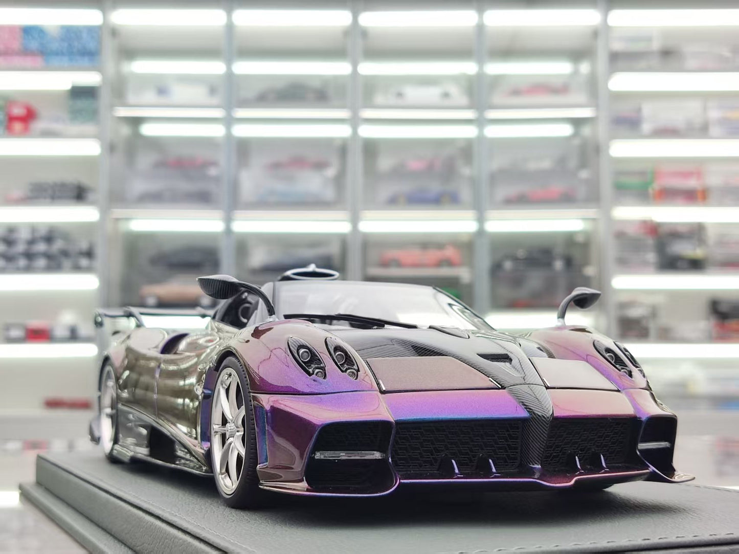 BBR 1/18 Pagani IMOLA ROADSTER Color Changing Purple P18250C