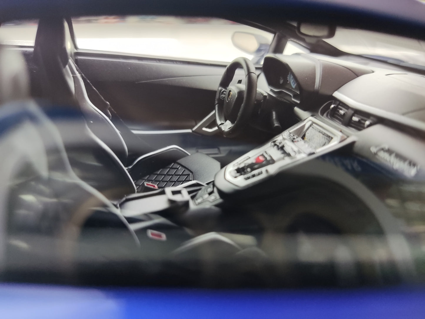 UU 1/18 Lamborghini Blue Resin Car Model JS-UU004