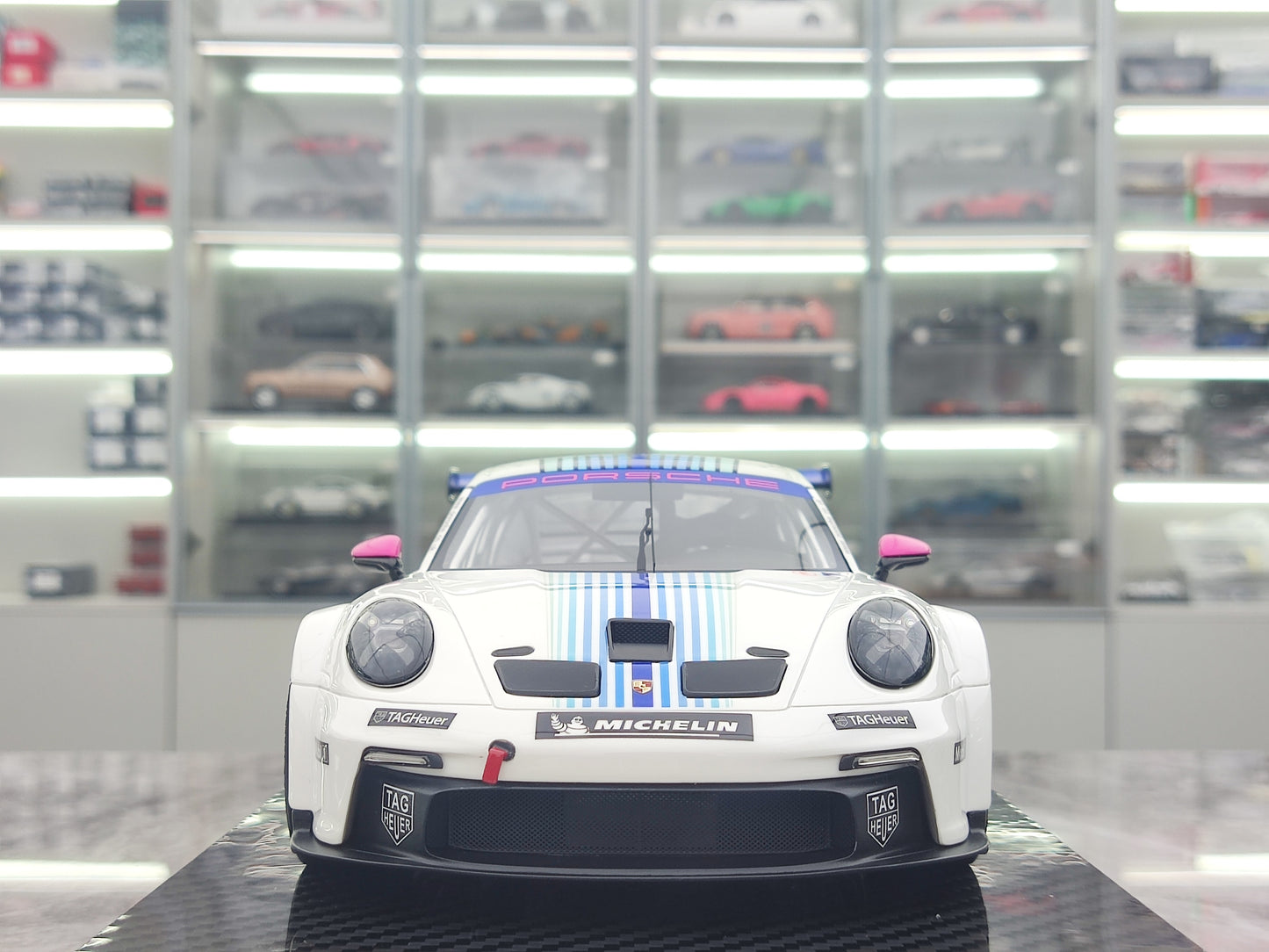 VIP 1/18 Porsche 911 GT3 CUP White Blue Livery VIP177