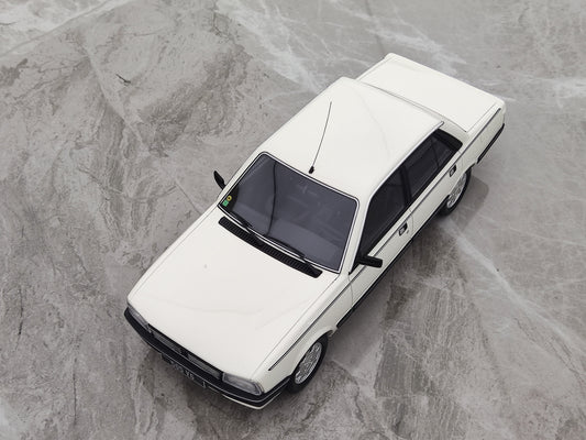 OTTO 1/18 Peugeot 505 V6 BLANC MEIJE 1989 White OT1297