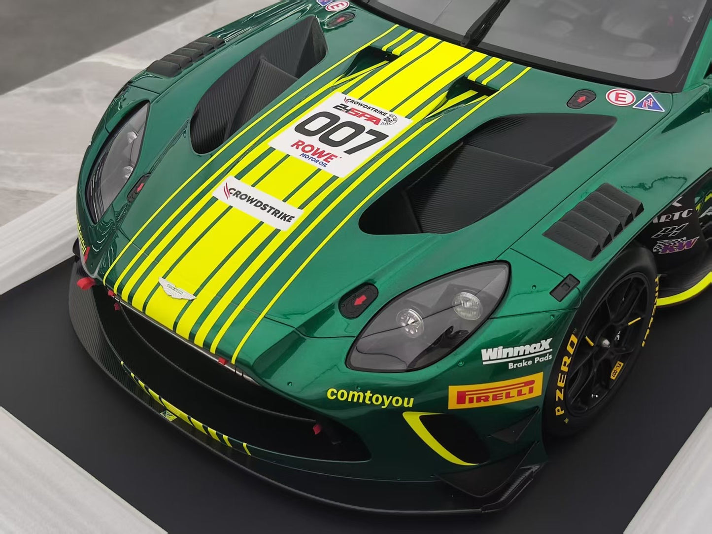 SPARK 1/8 Aston Martin GT3 Winner SPA Green 08SP258