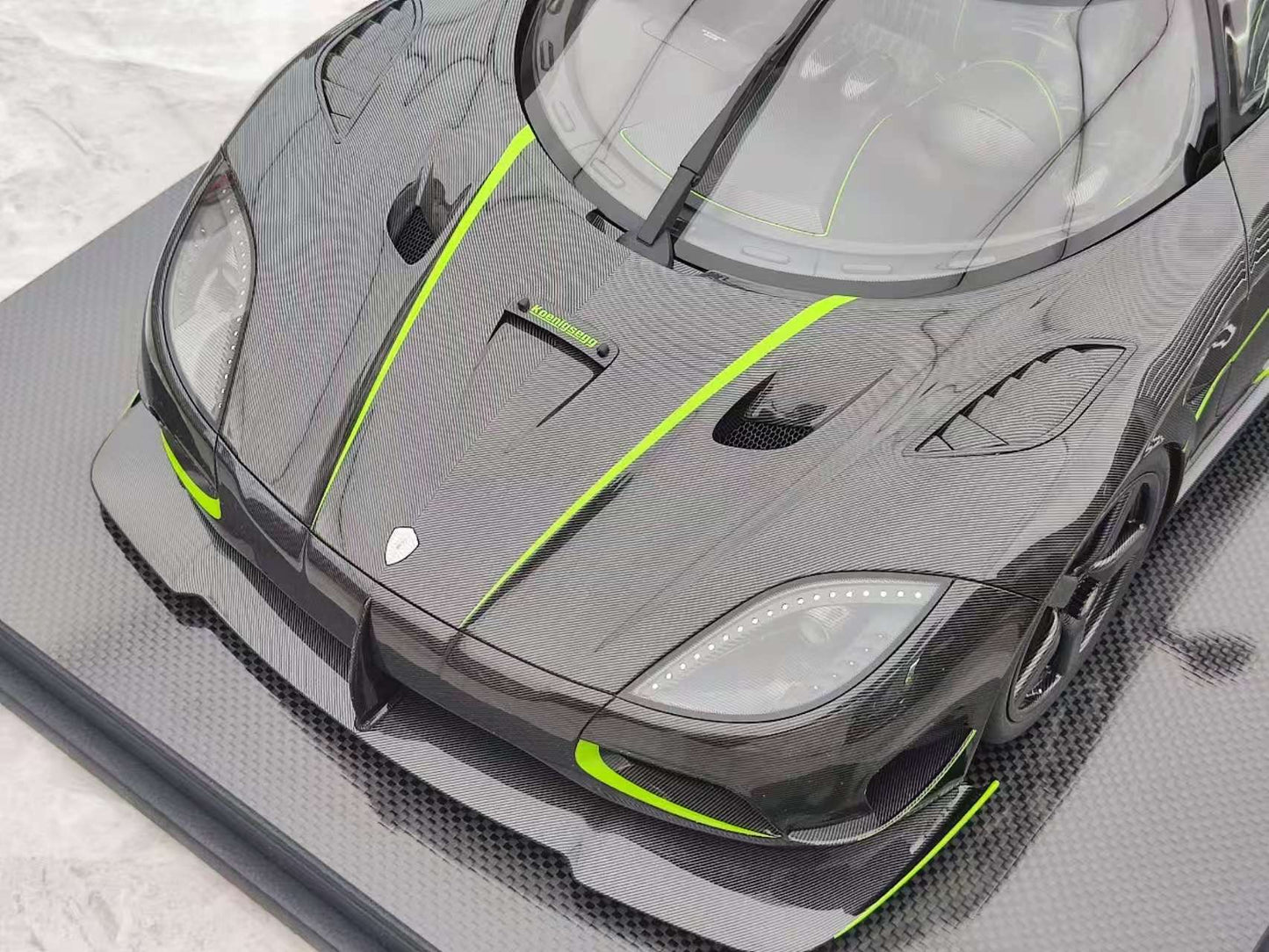 FRONTIART 1/8 Koenigsegg Agera R+ 7082 Full Carbon Resin Model FA163