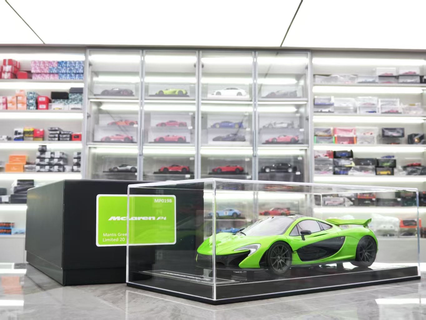 DM 1/18 McLaren P1 Limited Edition Car Model