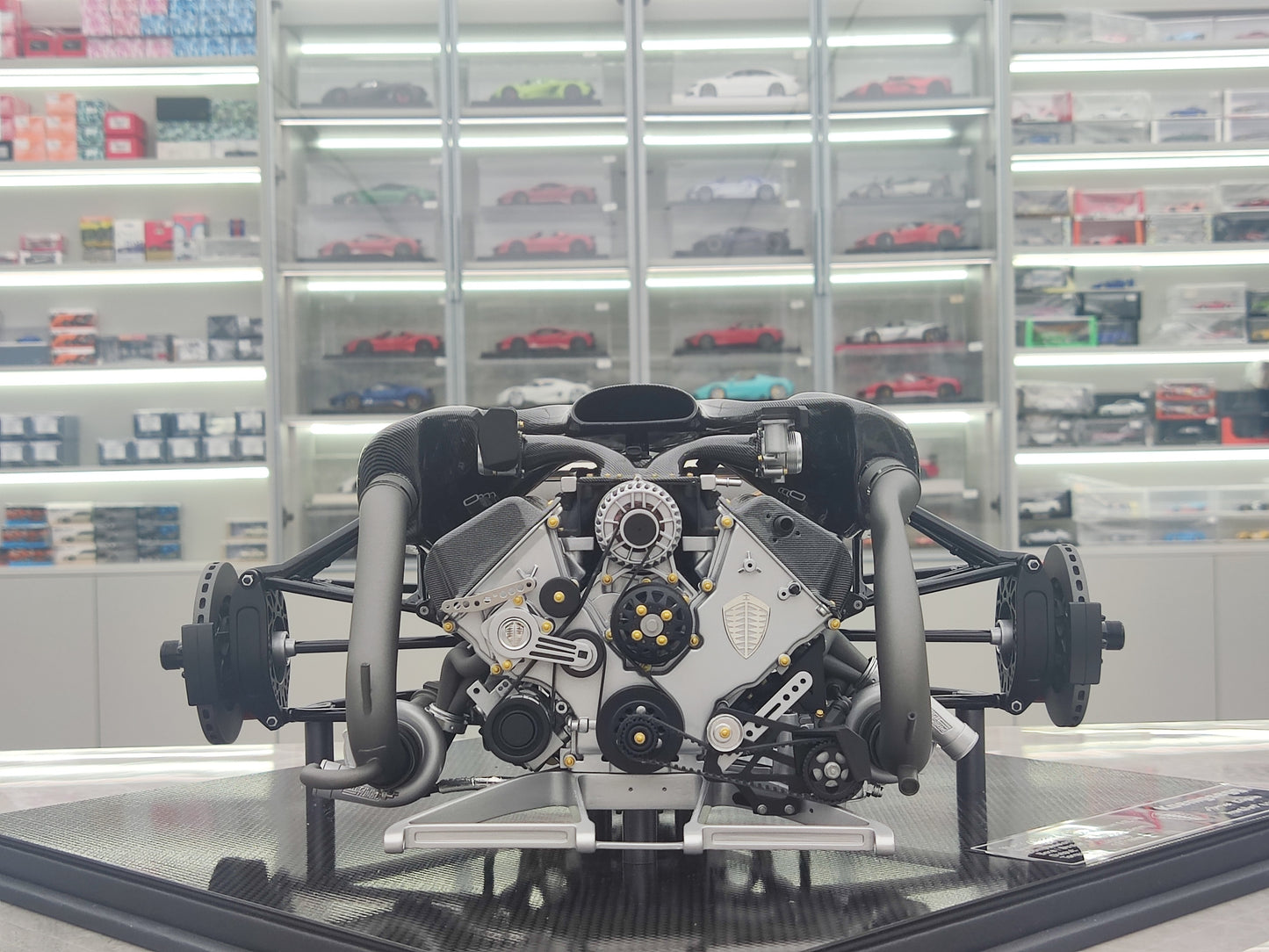 FRONTIART 1/6 Koenigsegg Agera RS Engine Grey FA159