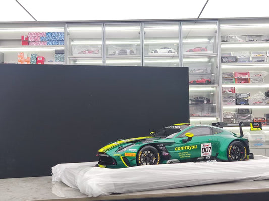 SPARK 1/8 Aston Martin GT3 Winner SPA Green 08SP258