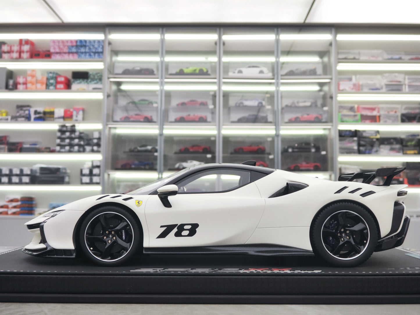 BBR 1/18 Ferrari SF90 XX Stradale White Simulated Car Model P18237P