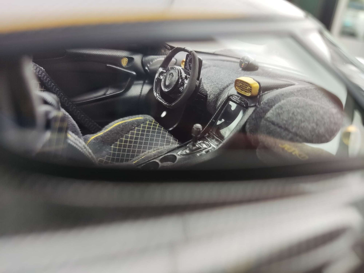 FRONTIART 1/18 Koenigsegg Jesko Carbon Gold FA149