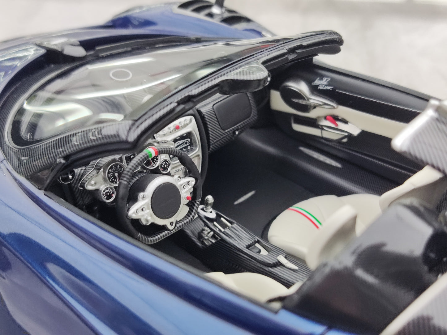 BBR 1/18 Pagani Imola ROADSTER Light Blue P18250B