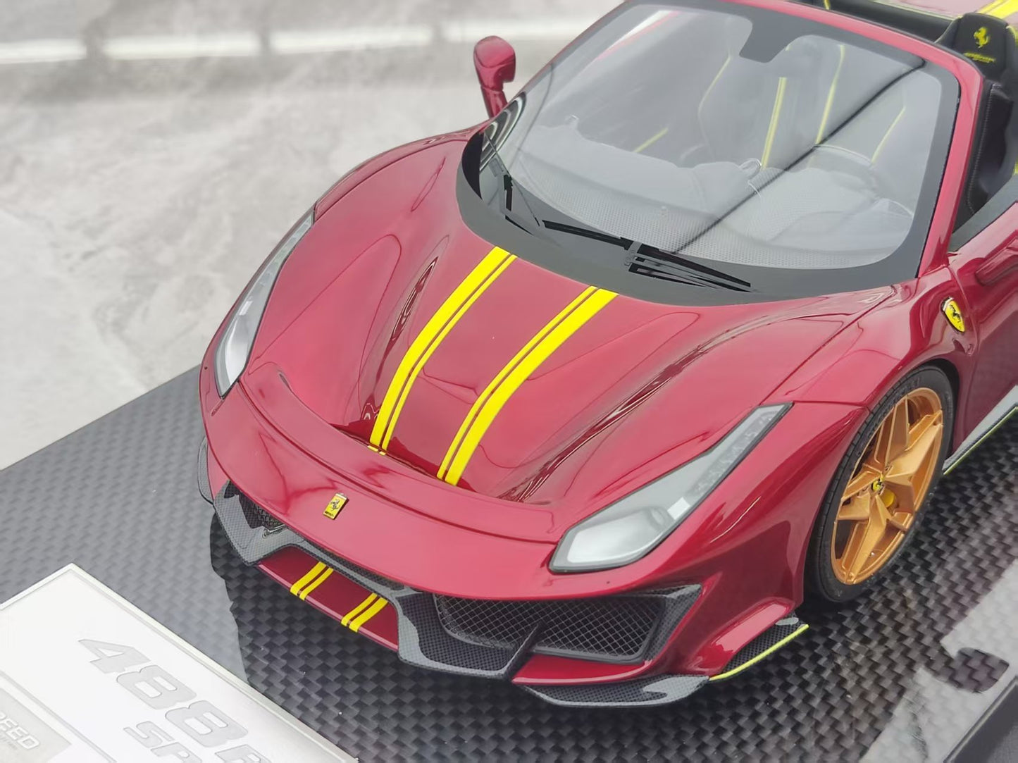 Dino Model 1/18 Ferrari 488 Pista Spider, carbon fiber chassis, customized, custom color, resin car model, FPC999B