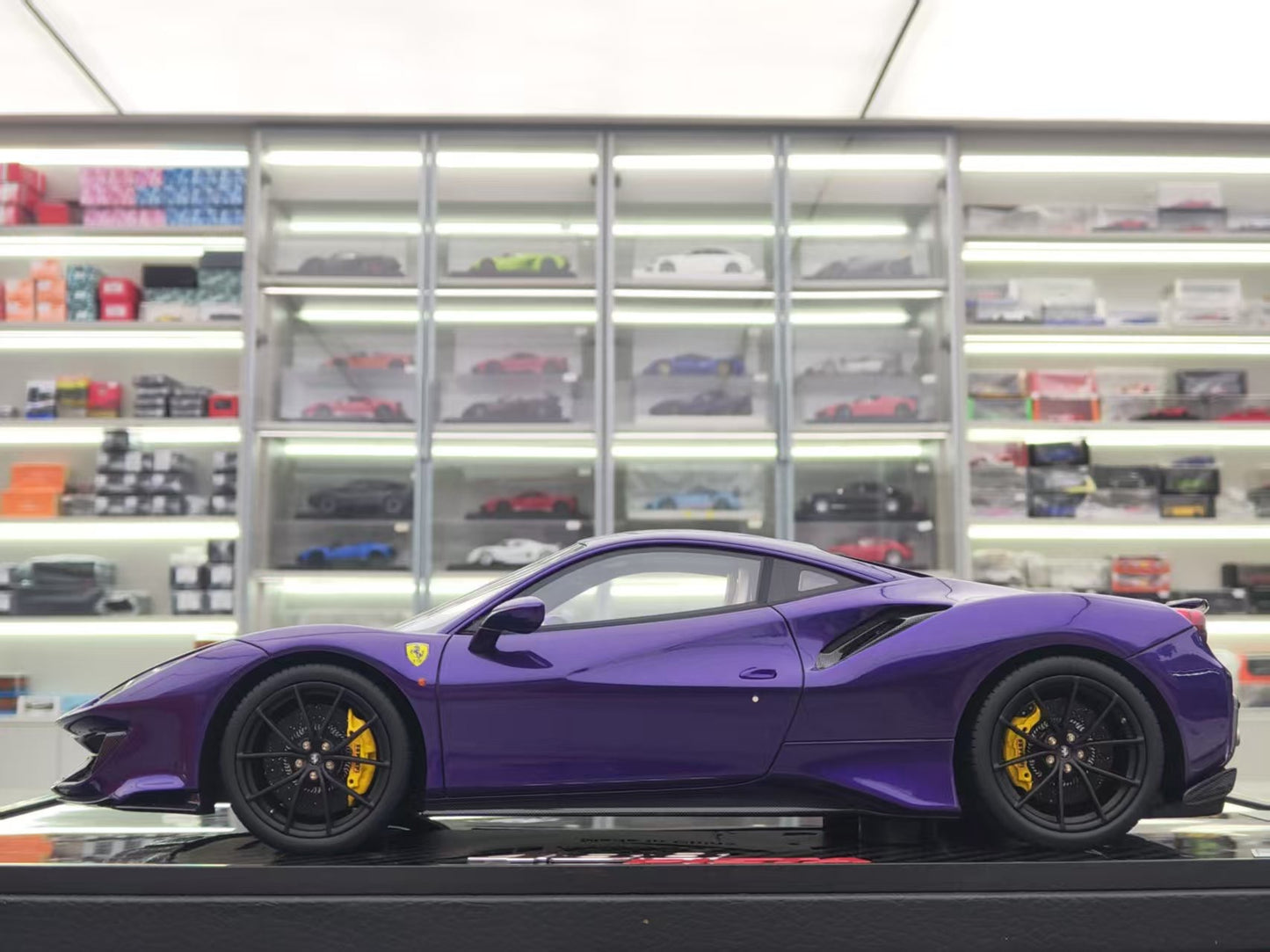 BBR 1/18 Ferrari 488pista Metallic Purple Simulated Car Model P18145VAHCH2