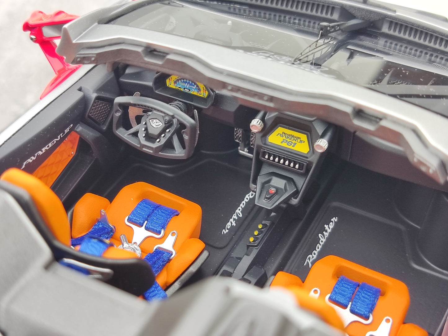 Dreamwalkers 1/18 Lamborghini Awakenup-P61 Arĝent-Elektrokovrita Limigita Eldono Modelaŭto A-D61-ST02