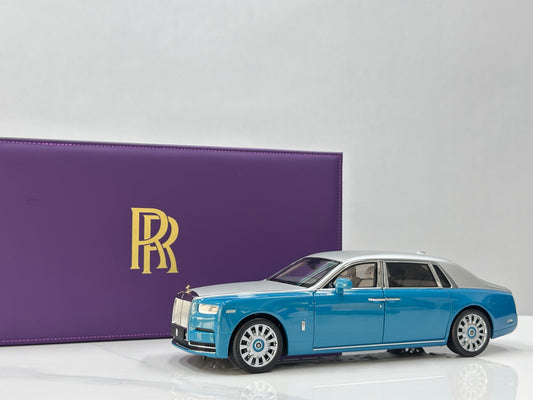 ZP 1/18 Rolls-Royce Phantom VIII – Silver/Turquoise Blue (ZP120)