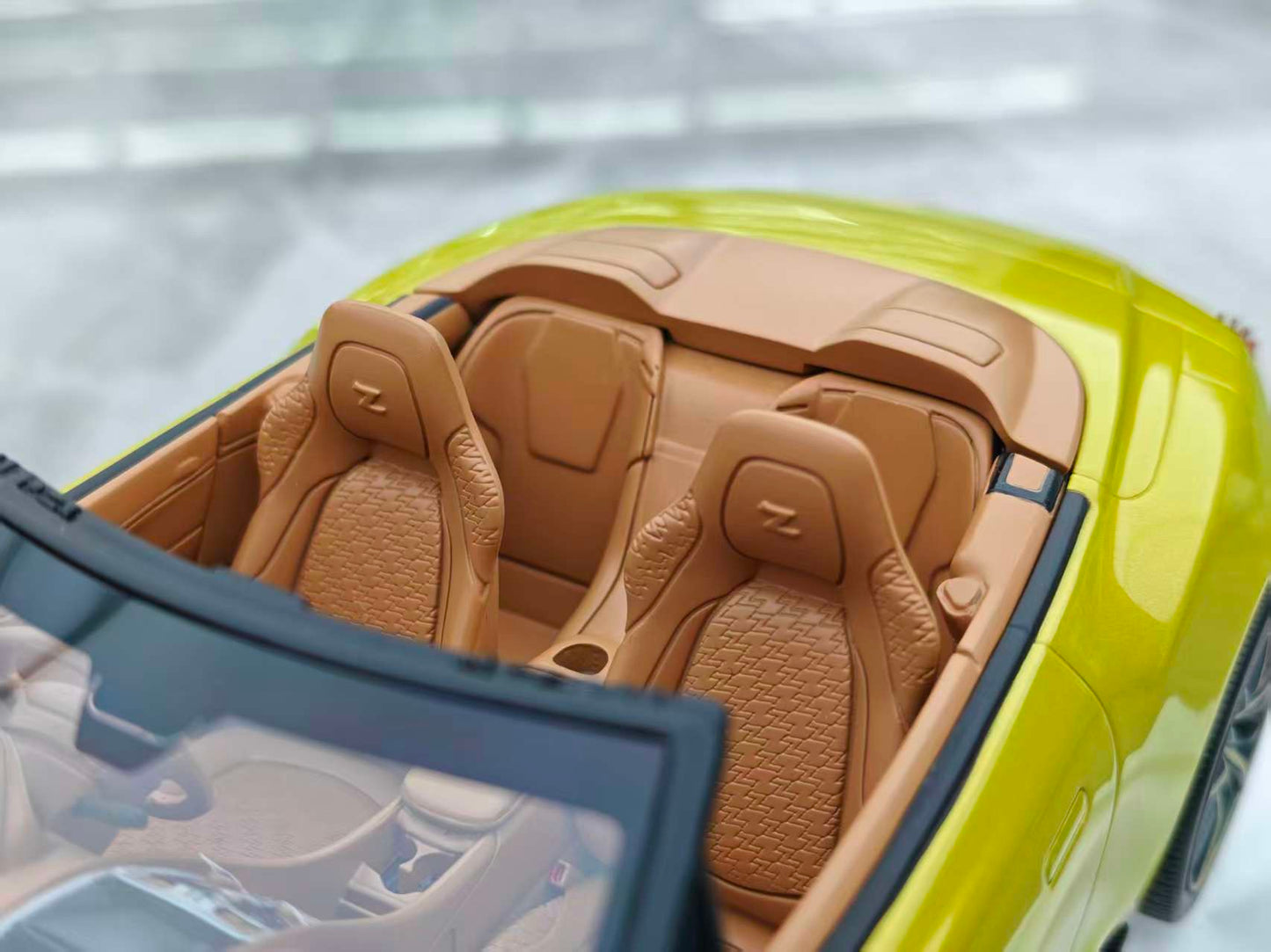 TOPSPEED 1/18 Aston Martin VANQUISH ZAGATO (Yellow) TS050