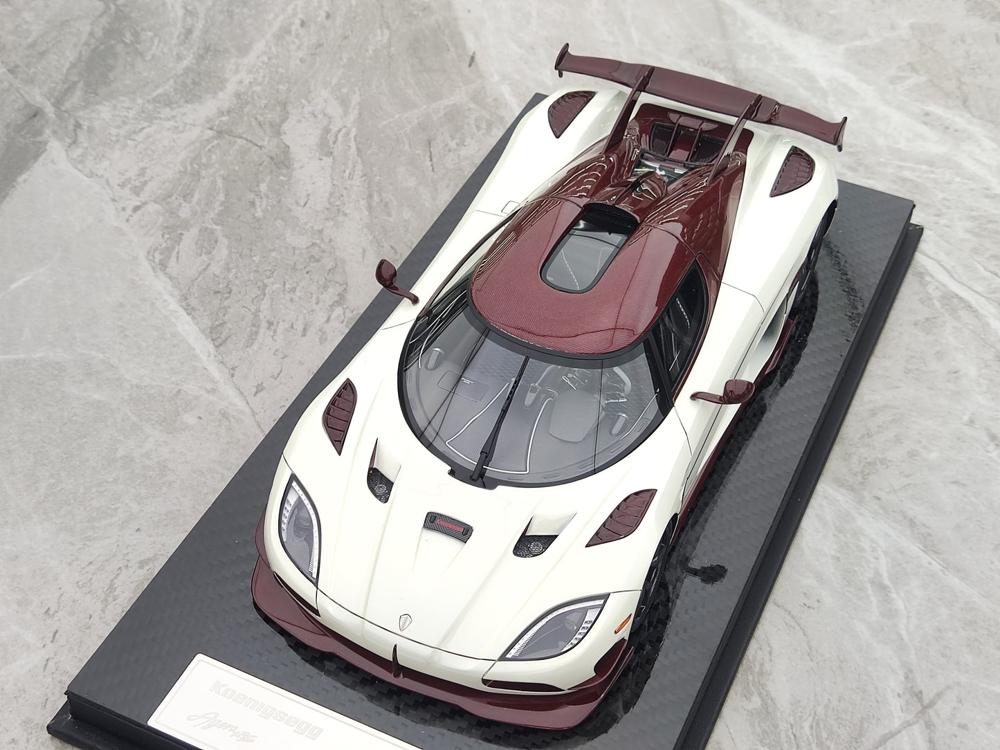 FRONTIART 1/18 Koenigsegg AGERA RS White Red Line FA042
