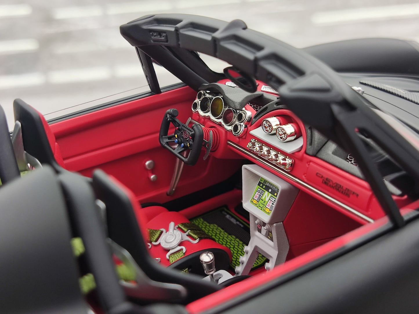 Dreamwalkers 1/18 Porsche CHEVALIER D995 Matte Black Model Car C-D995-BK02