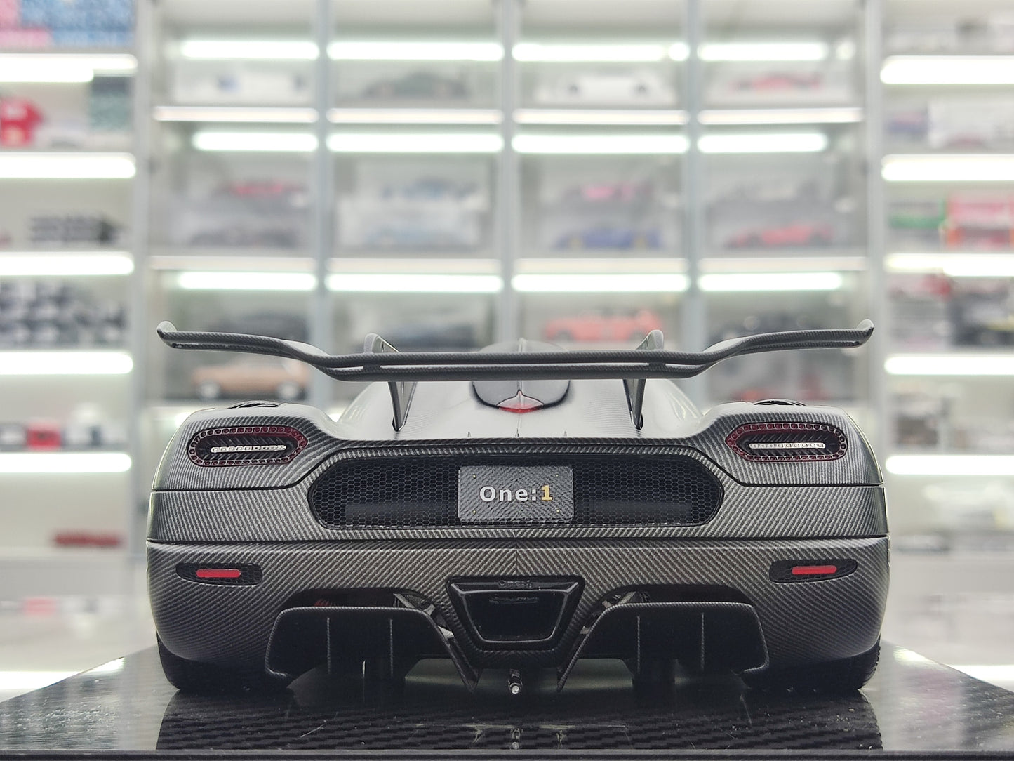 FRONTIART 1/18 Koenigsegg ONE:1 7107 Black Carbon FA060