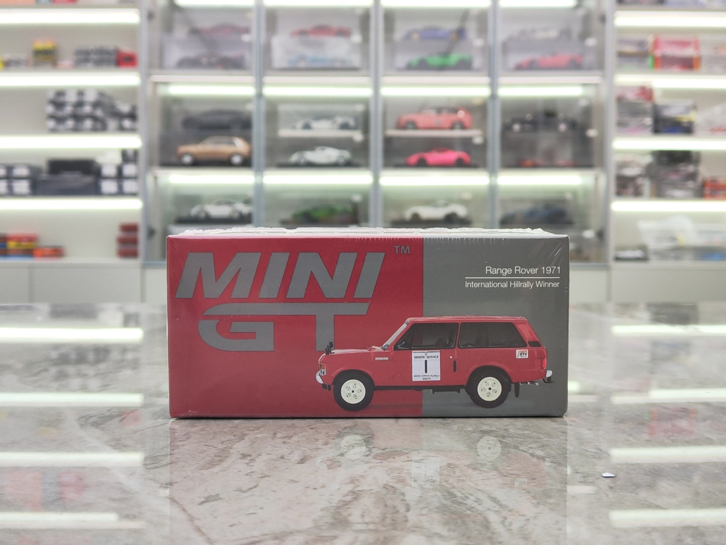MINIGT 1/64 Land Rover Range Rover 1971 red MGT00893