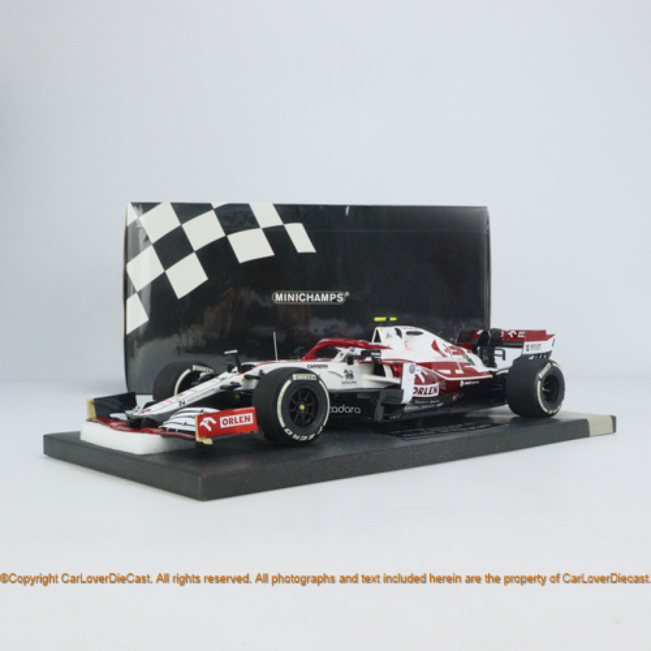 MINICHAMPS 1/18 Alfa Romeo C41 Racing Orlen – 2021 Abu Dhabi GP – Giovinazzi #99 (White & Red Livery) 117212399