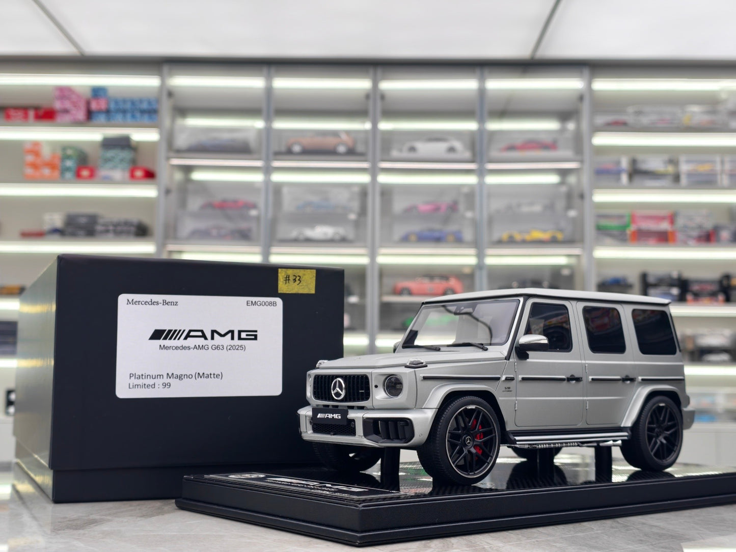 DM 1/18 Mercedes-Benz G63 Matte Silver EMG008B