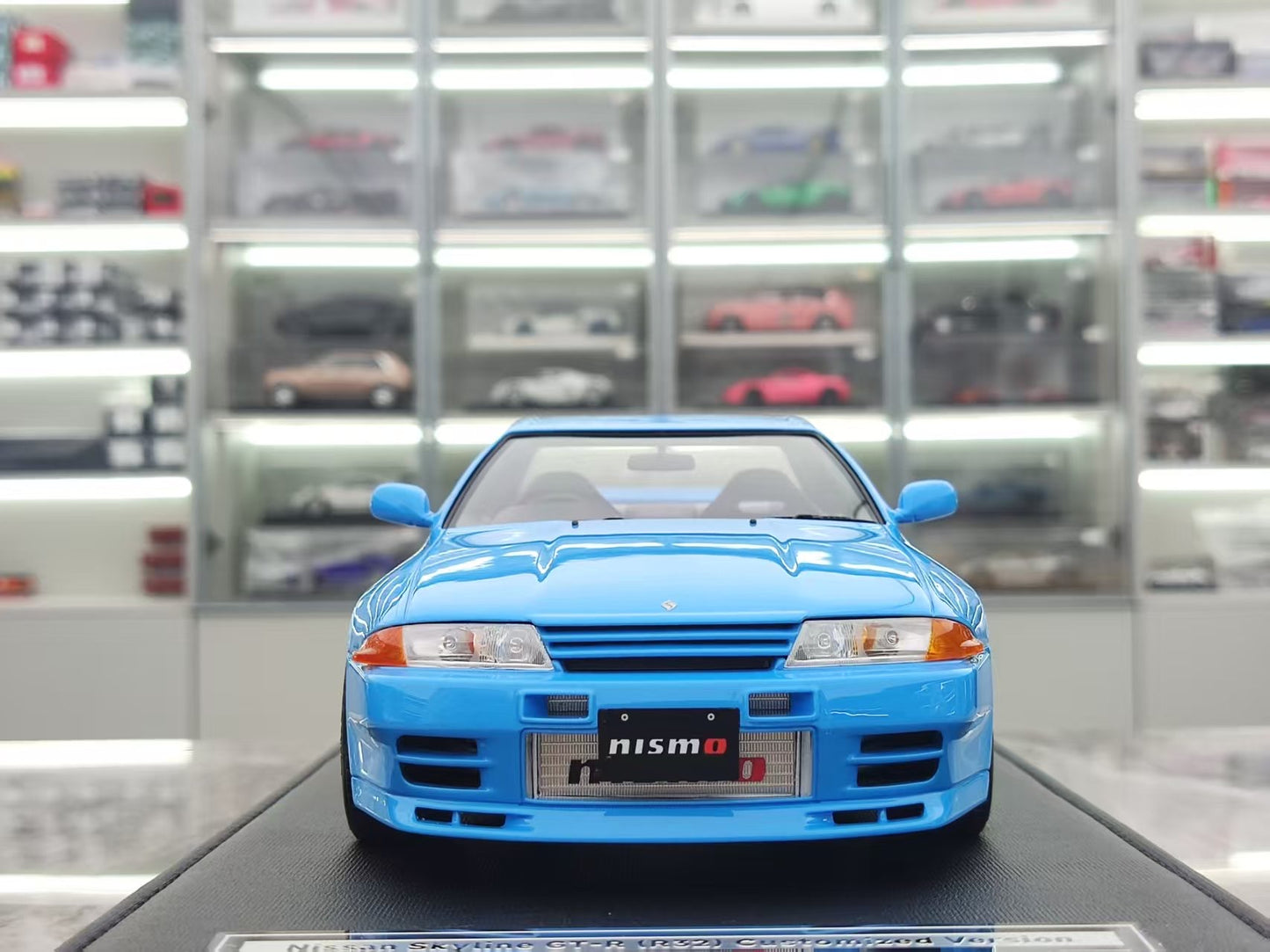 MOTORHELIX 1/18 Nissan Kyline GT-R (R32) Customized Version Cyan Blue Resin Model MH317