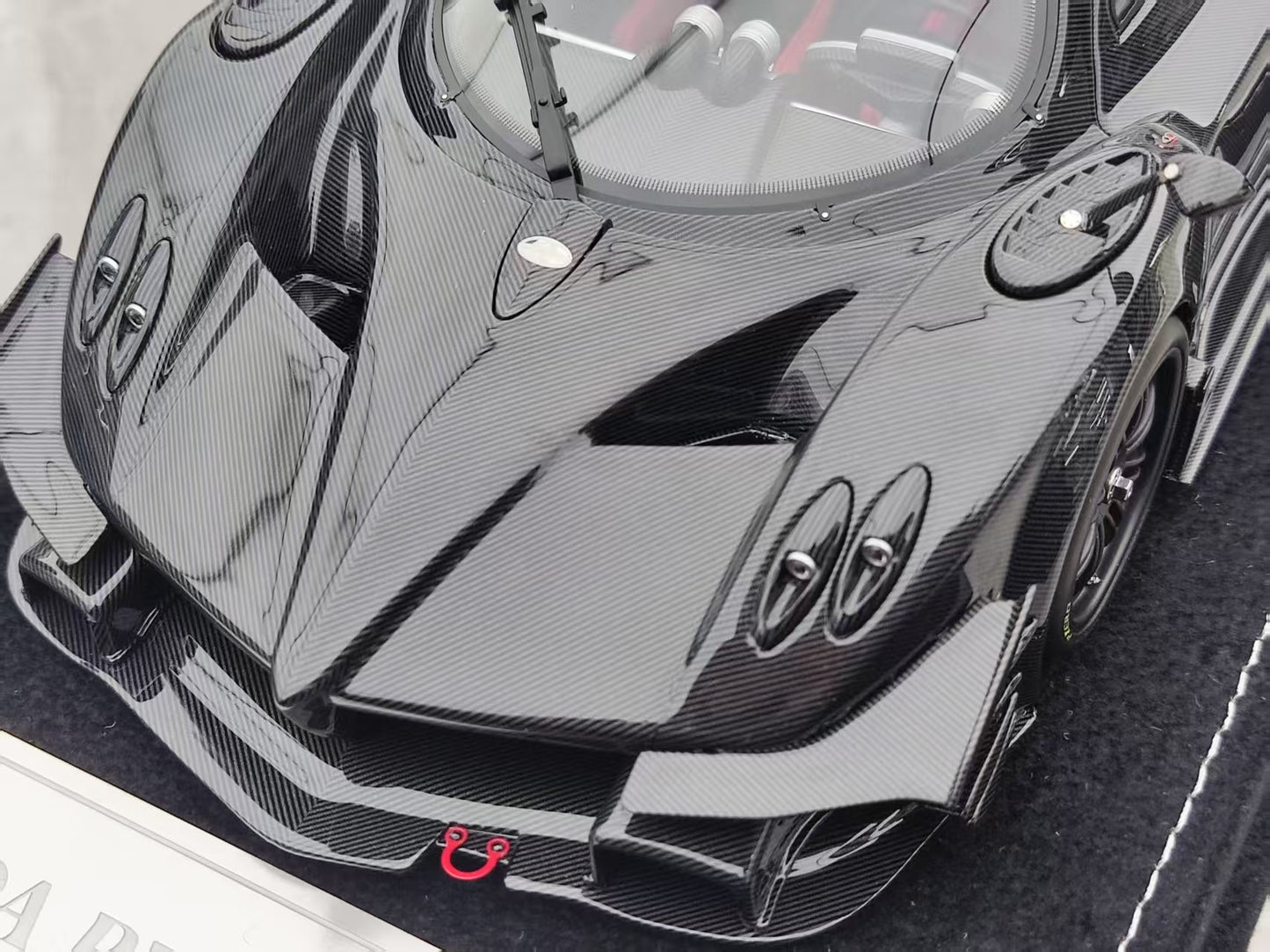 HH Model 1/18 Pagani Zonda R & Evolution Specials Black Carbon HH456