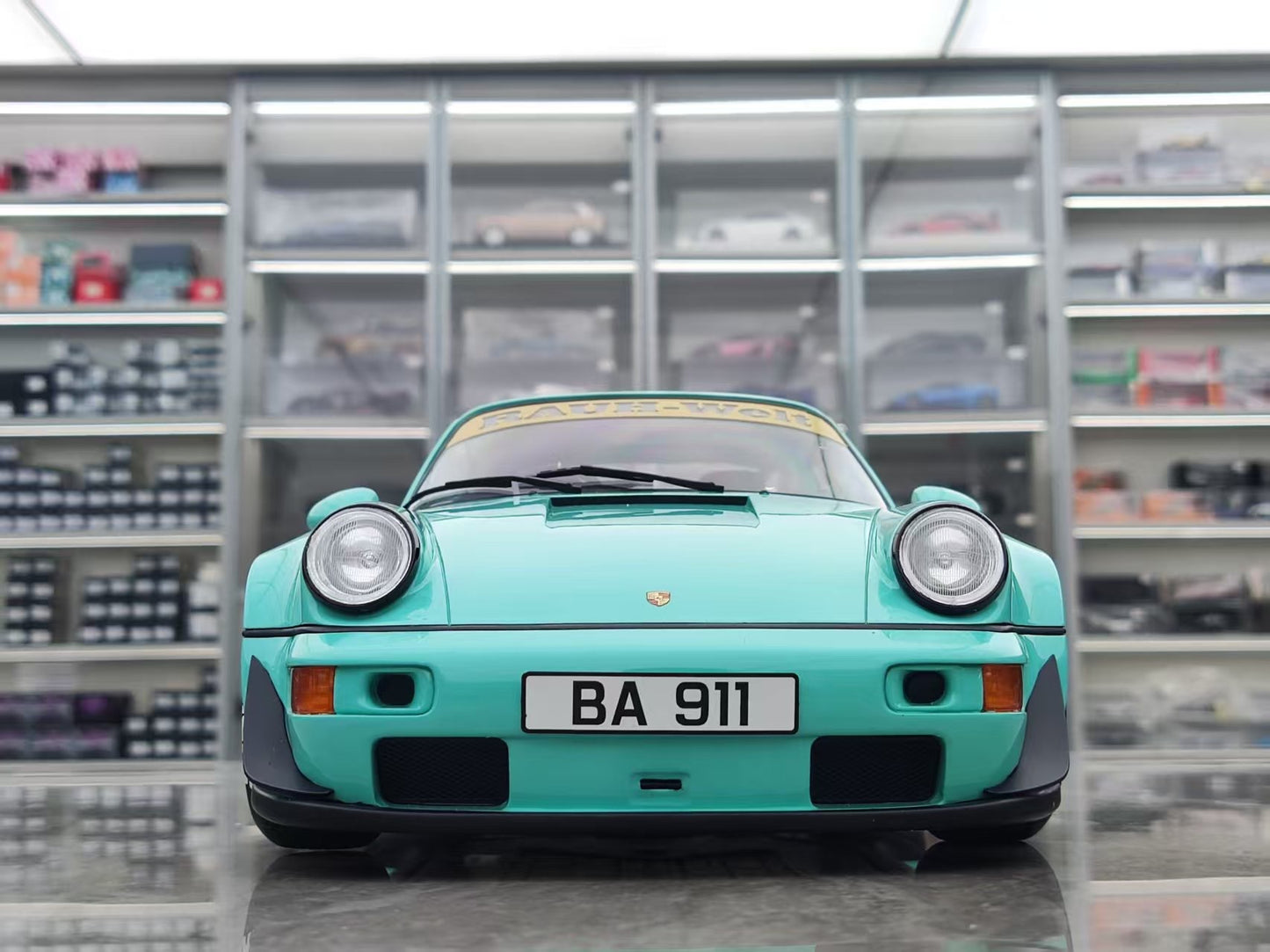 GT Spirit 1/12 Porsche RWB Tiffany GT951