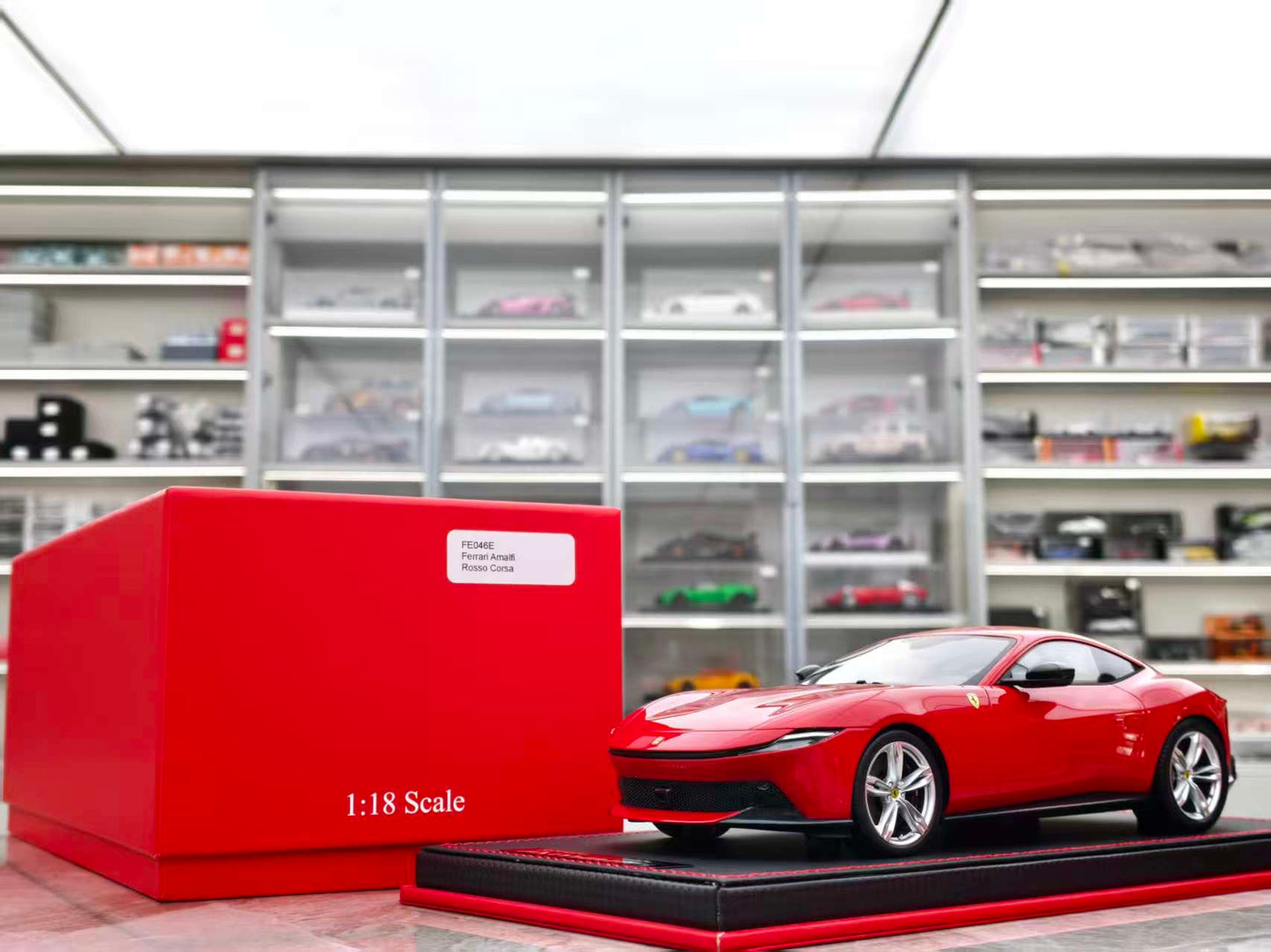 MR 1/18 Ferrari Amalfi FE046E