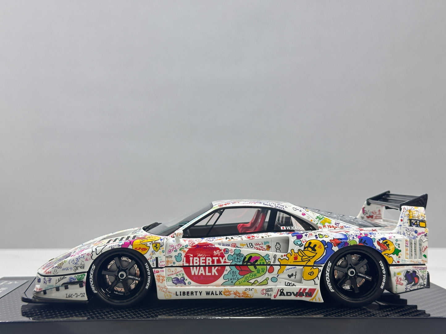 BBA MODEL 1/18 Ferrari F40 Widebody – Hand-Painted Graffiti Livery (BBA090)