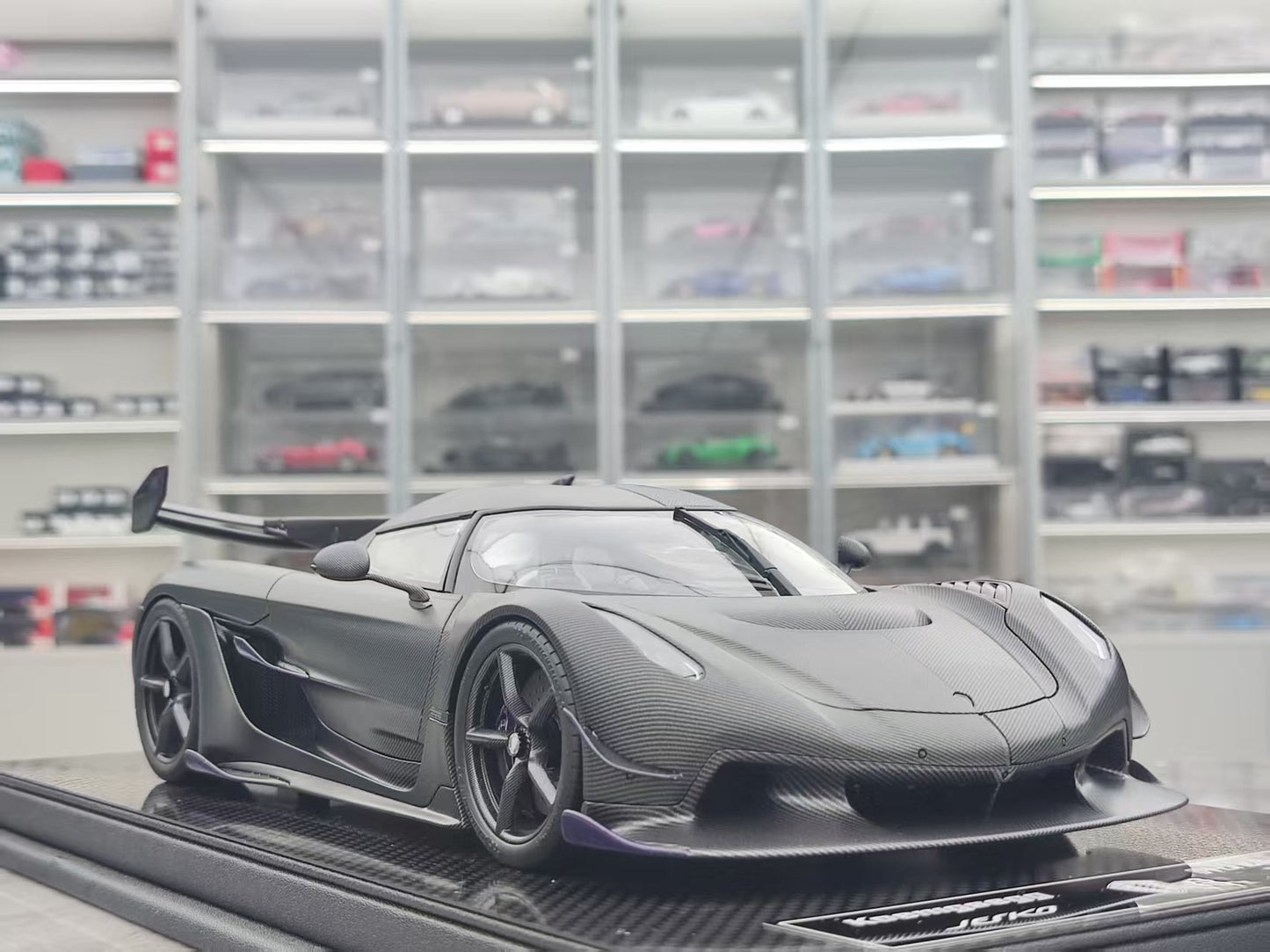 FRONTIART 1/18 Koenigsegg Jekso 7327 Full Carbon FA188