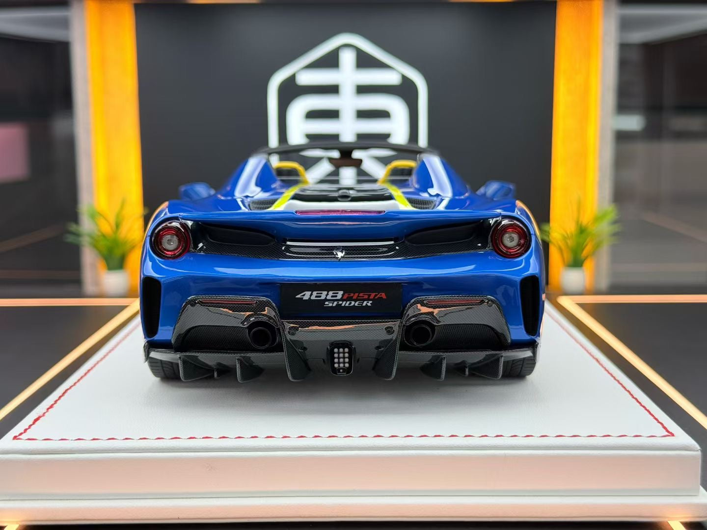 DM 1/18 Ferrari 488Pista 13/25 DDJ001