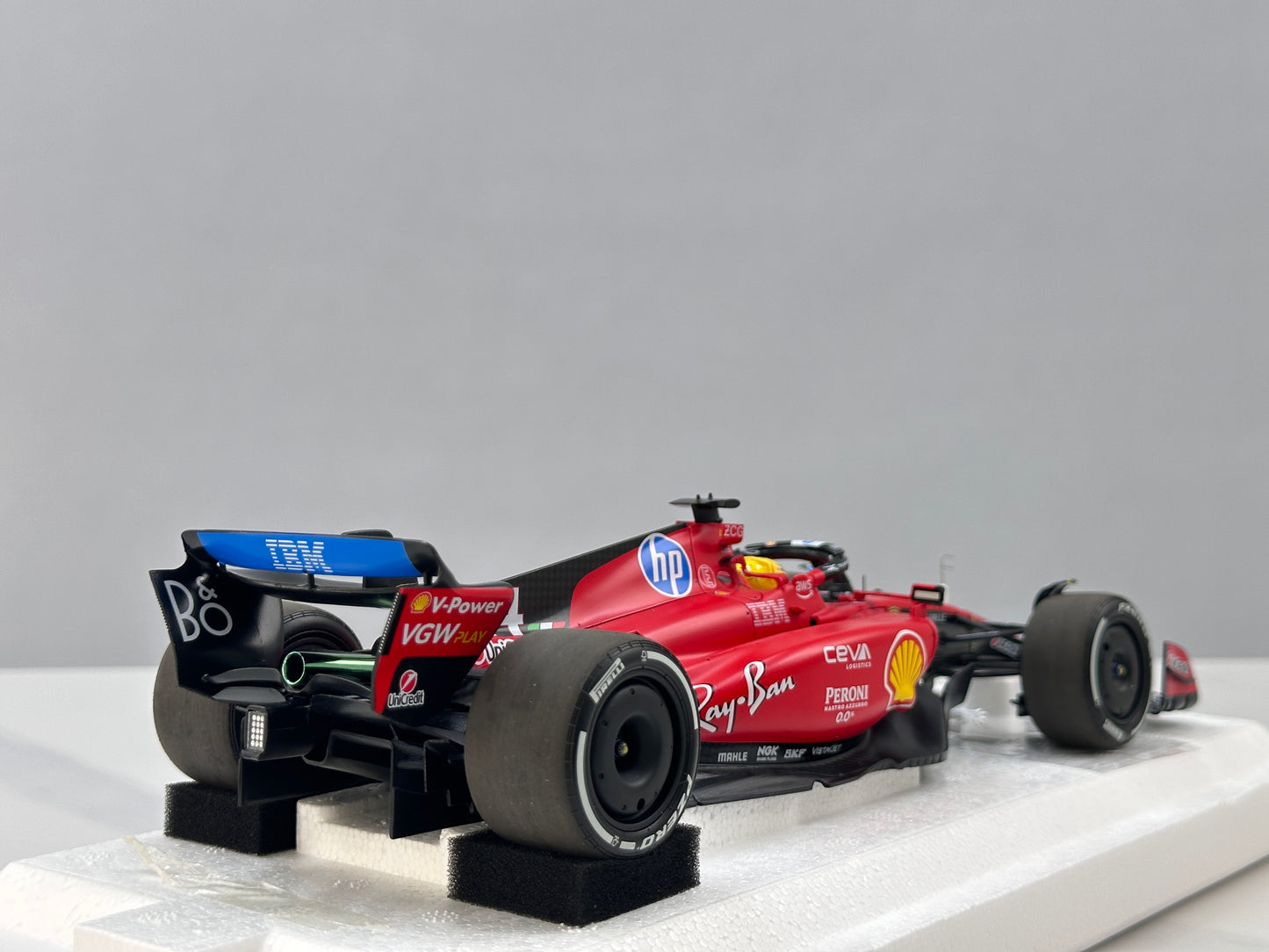 BBR 1/18 Ferrari SF-23 #44 Red BBR2318T44