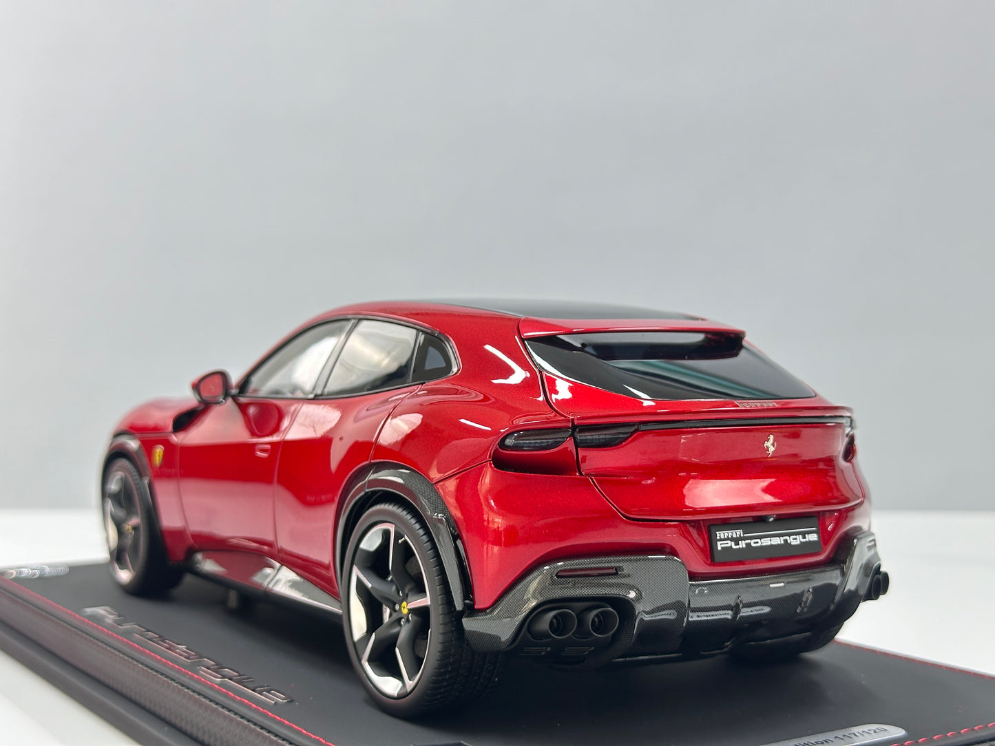 BBR 1/18 Ferrari Purosangue – Rosso Magma Metallic (Leather Base) – HE180052BDIE