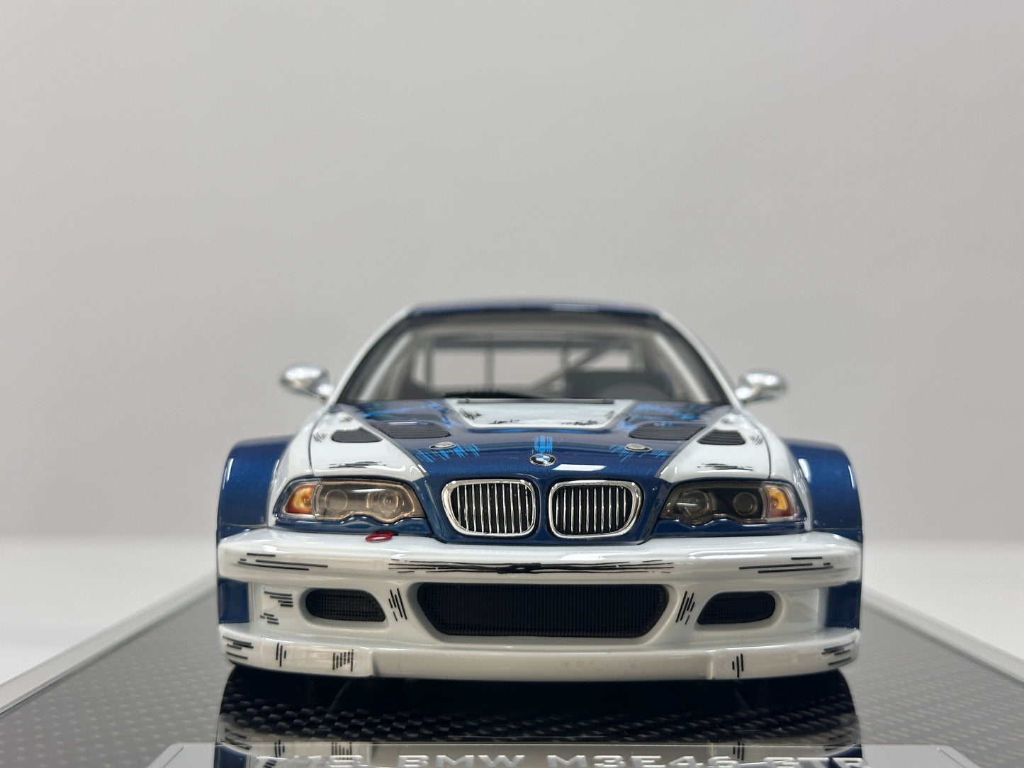 ZP 1/18 BMW M3 E46 GTR White/Blue ZP123