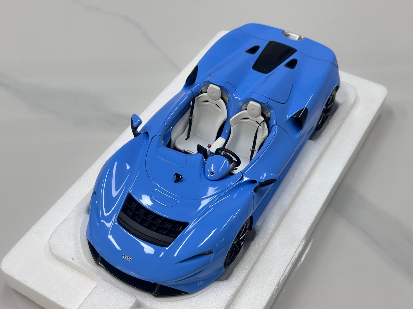 LCD 1/18 McLaren Elva Diecast Model – Sky Blue (LCD18015-BU)