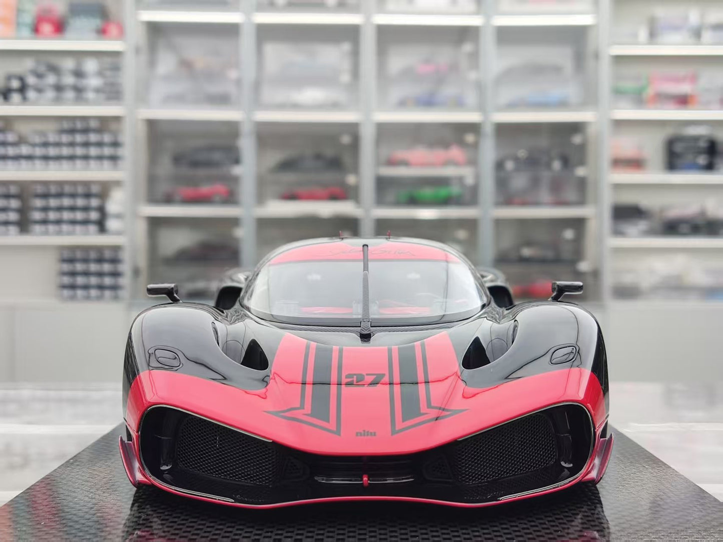 FRONTIART 1/18 Nilu 27 Red FA184