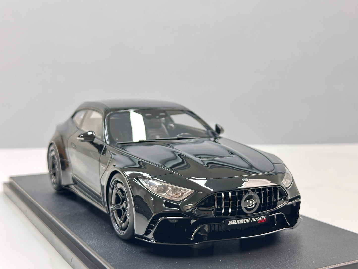 GT Spirit 1/18 Brabus Rockt GTS Black GT544