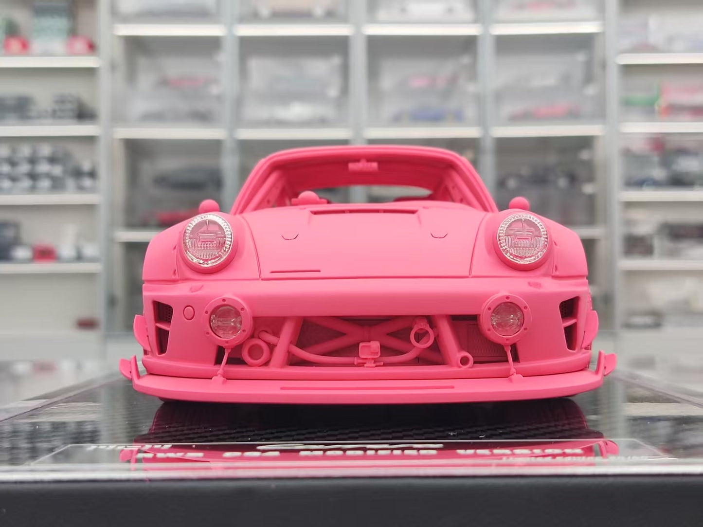 MCM 1/18 Porsche RWB 964 heavily modified pink limited edition car model MCM018