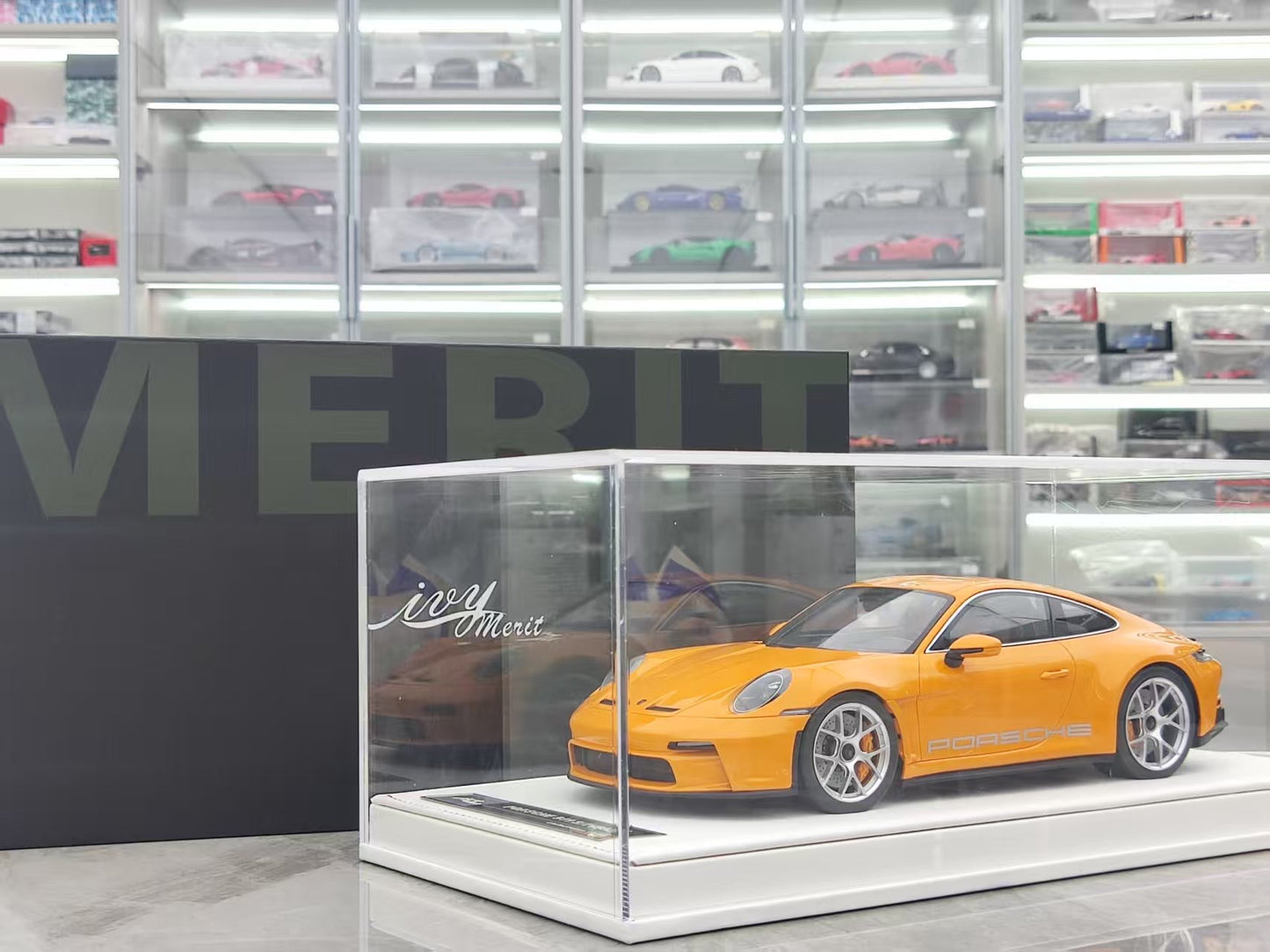 IVY 1/18 Porsche 911 S/T (992) Limited Edition Car Model Birthday Gift