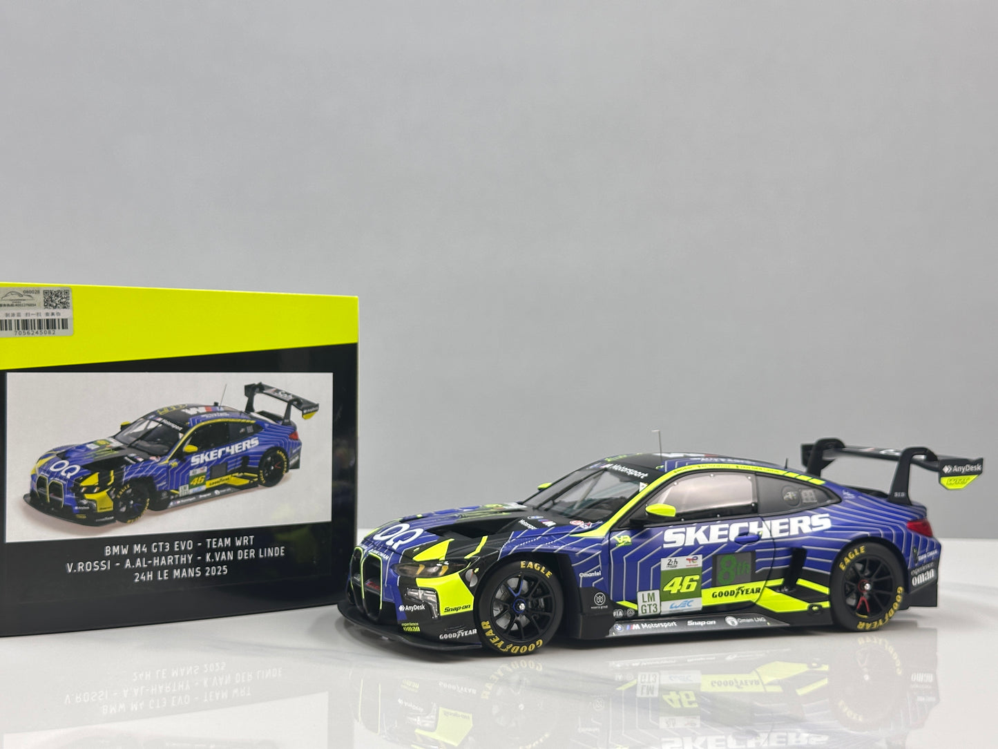 MINICHAMPS 1/18 BMW M4 GT3 EVO Team WRT 24H Le Mans 2025 Blue/Yellow Livery 110252346