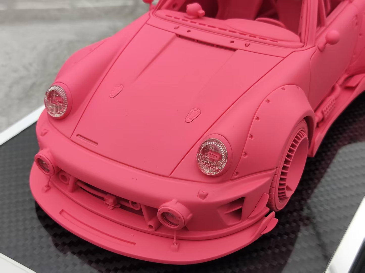 MCM 1/18 Porsche RWB 964 heavily modified pink limited edition car model MCM018