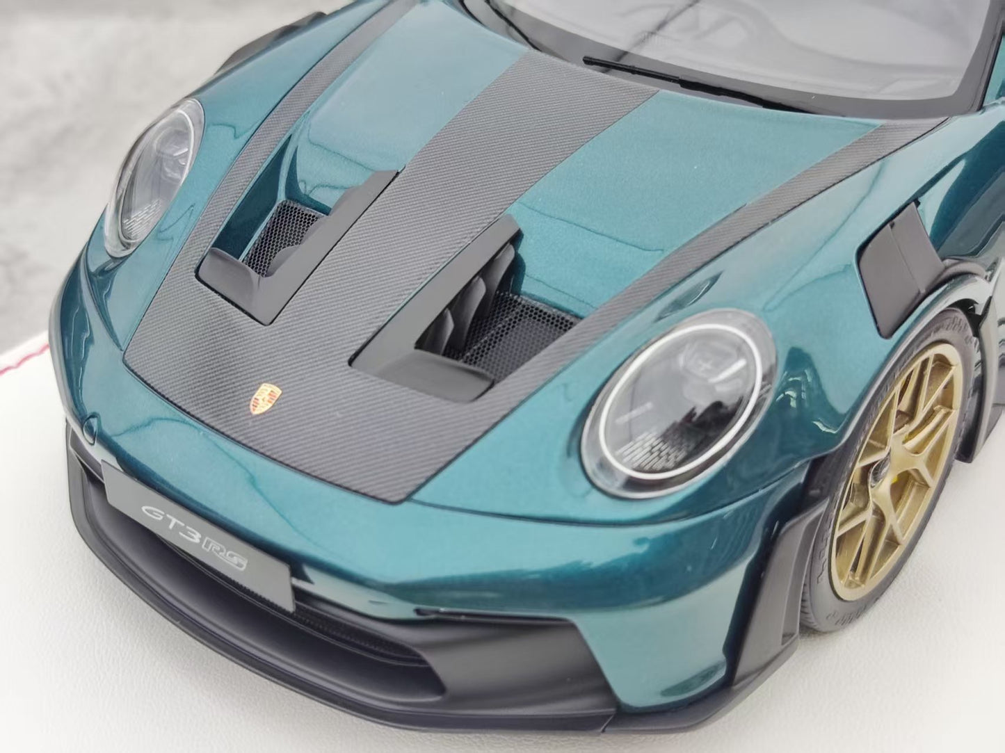 IVY 1/18 Porsche 992 GT3 RS PTS Green IM1837PG
